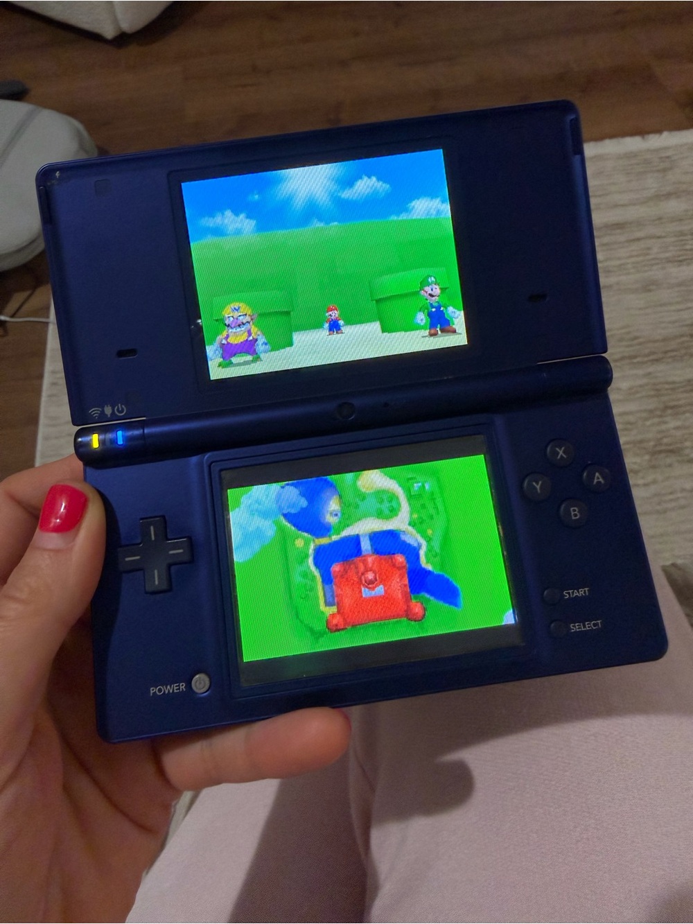 Nintendo DS with 5 games - Picture 13 of 14
